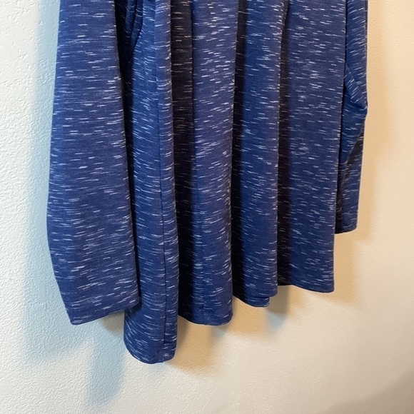Linea Leisure long- sleeve top, size Large - Picture 5 of 15